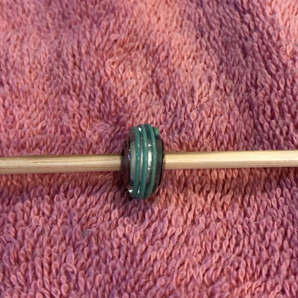 🎀🖤Retired Authentic Pandora Murano Charm